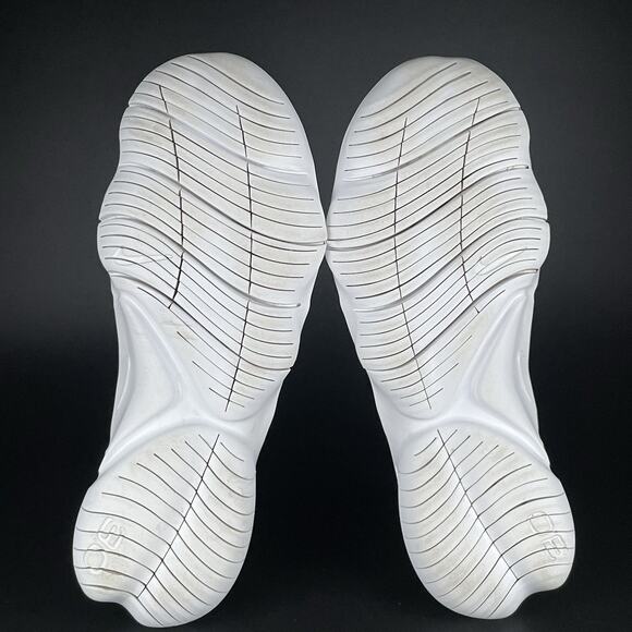 Nike Free RN Flyknit 3.0 Women’s Size 9 Black Running Shoes Athletic Sneaker EUC - Picture 3 of 8